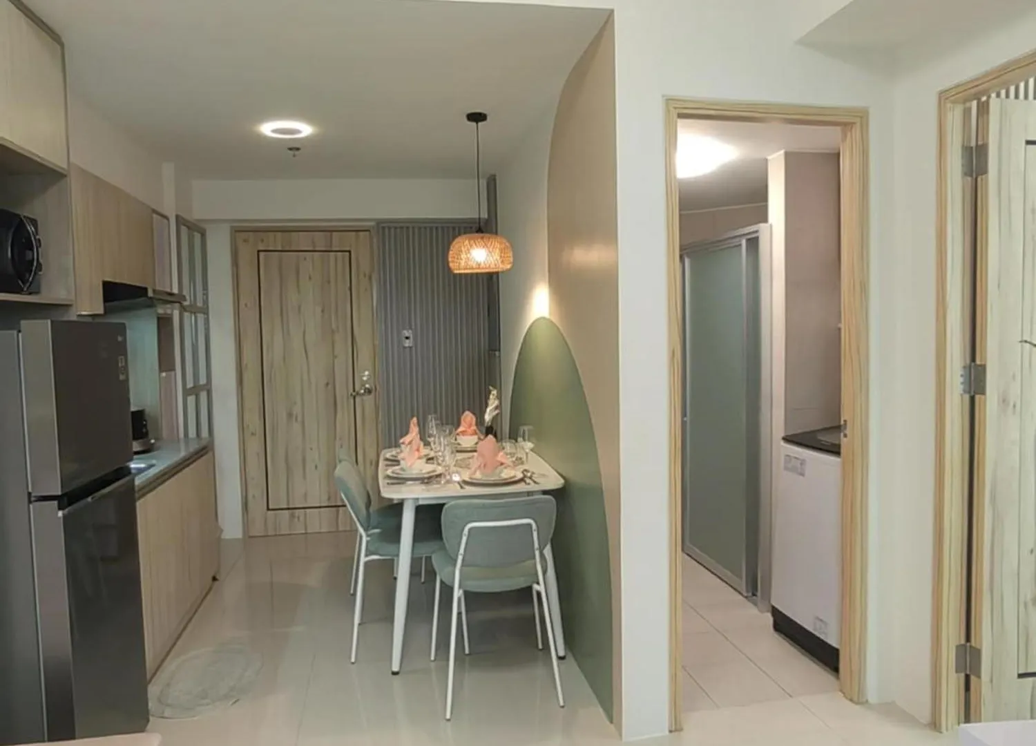 S&R Staycation Davao - Spacious 1Bedroom & Fully Equipped Unit Beside Abreeza Mall Hotel